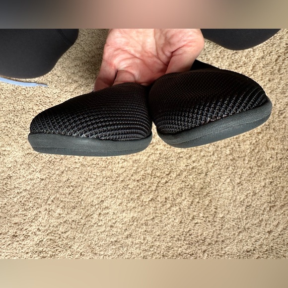 Black Sketchers flats air cooled arch fit EUC women’s 10 - Picture 3 of 6